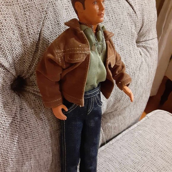 Doll 90210- Brandon - Picture 4 of 8